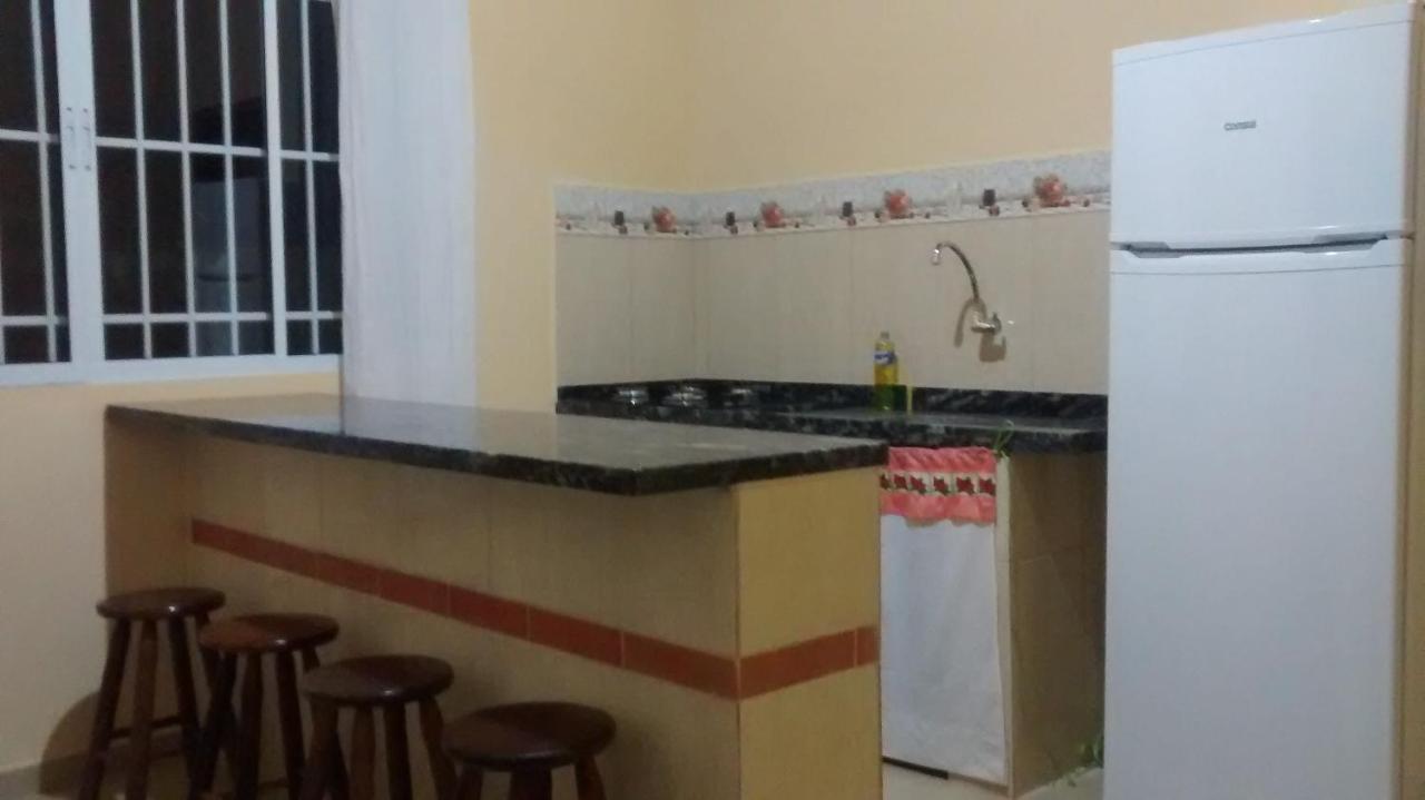 Chale No Condominio Verde Mar Na Praia Da Cocanha Caraguatatuba Exteriör bild